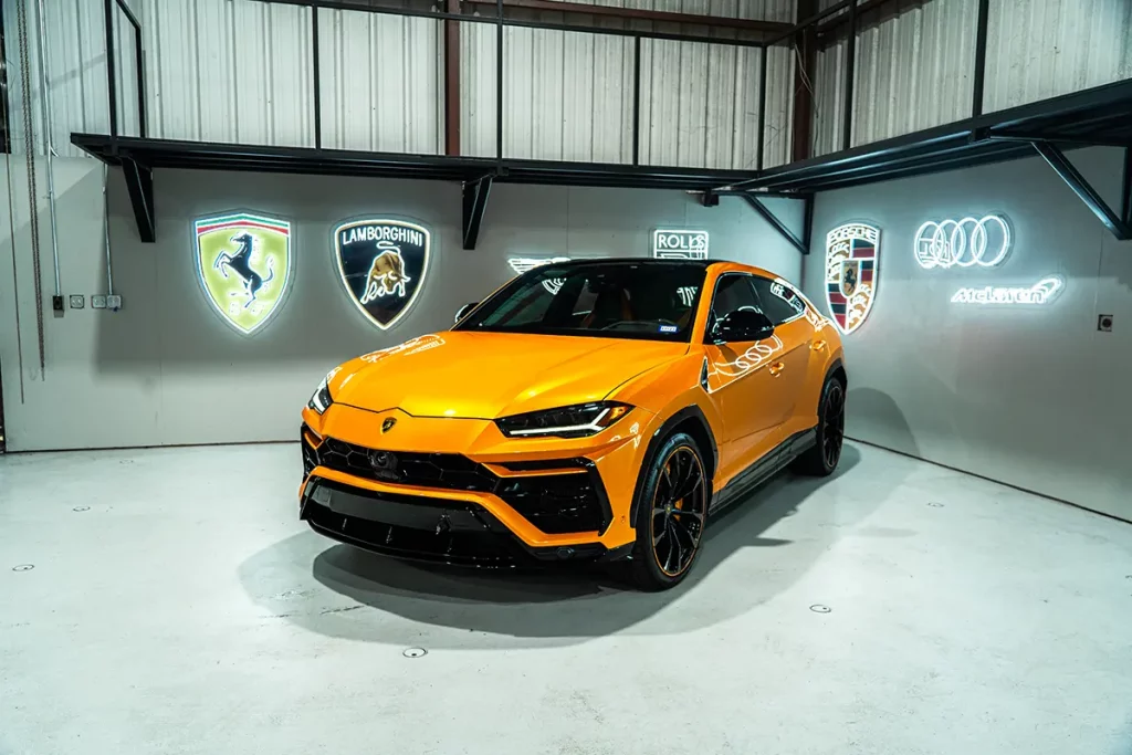 Orange-Lamborghini-Urus-for-Rent-in-Houston-2.webp