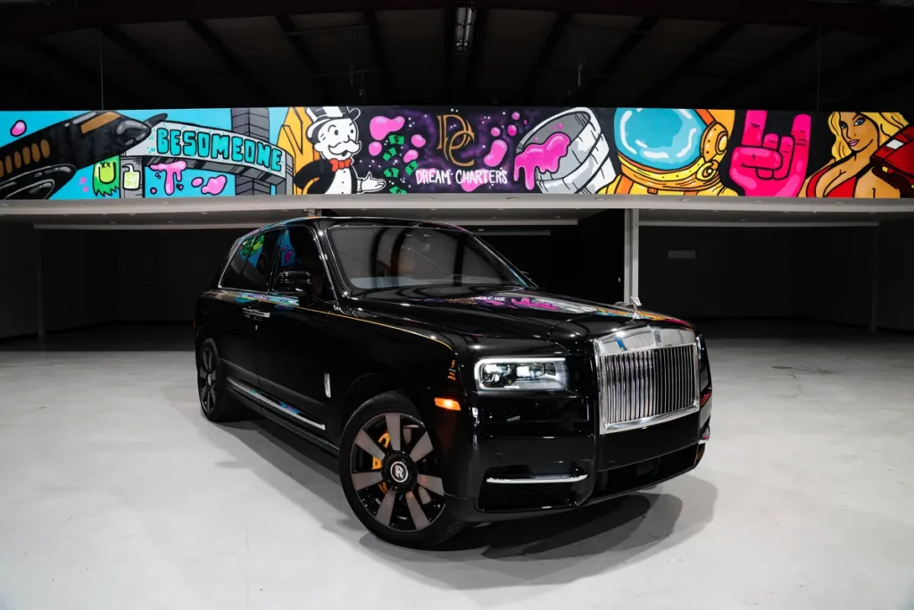 Black Rolls Royce Cullinan for Rent in Houston 1